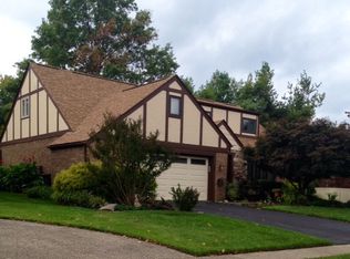 10302 Edgewater Rd, Louisville, KY 40223