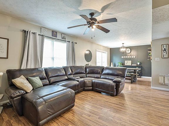 5th image of 2595 Bridgewood Dr