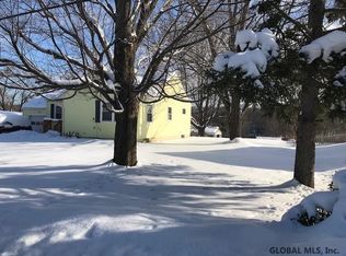 19 Arden Ln, Wynantskill, NY 12198