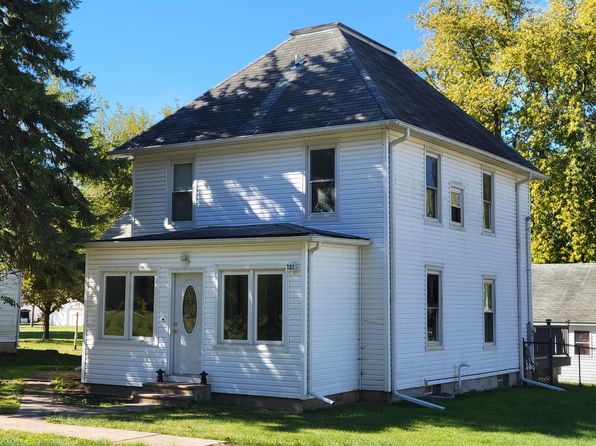 202 S Birch St, Wenona, IL 61377