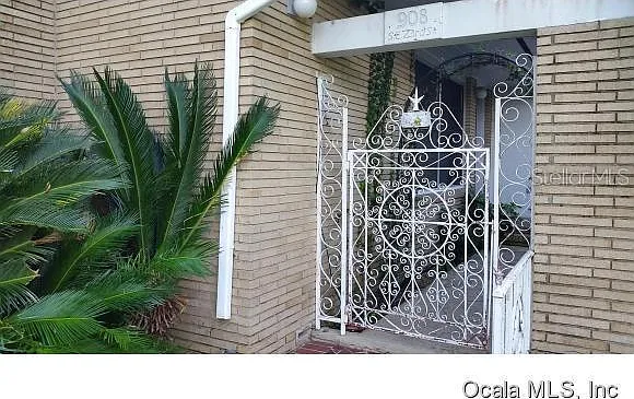 908 SE 23rd St — Photo 7