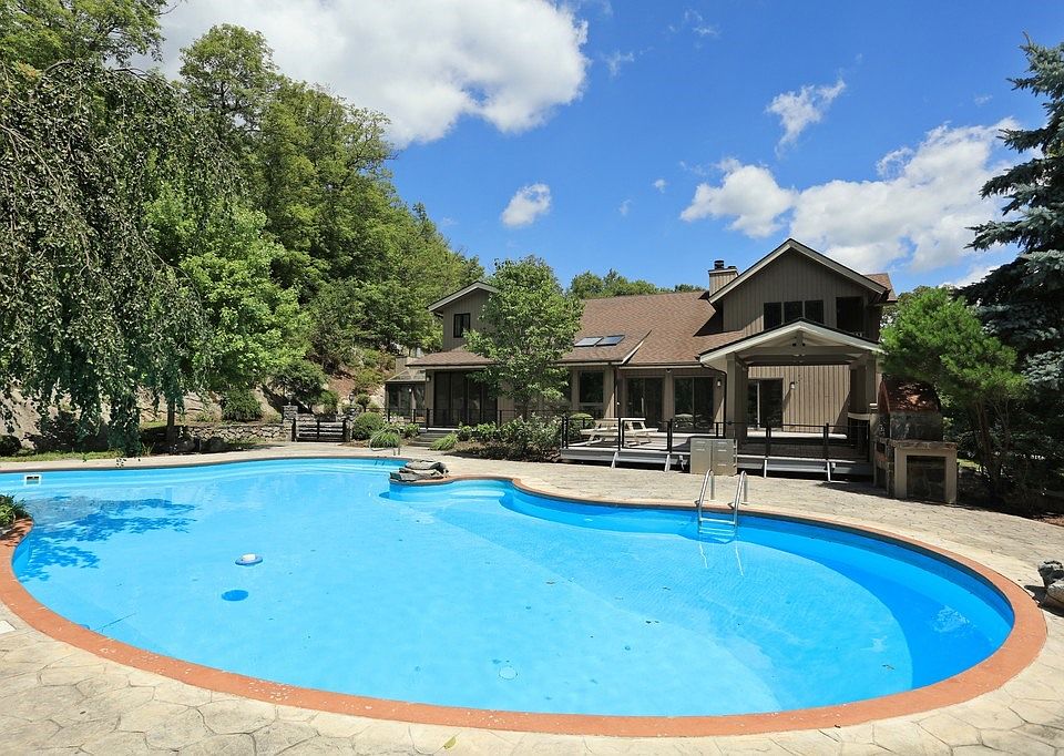 Gunite pool with waterfall