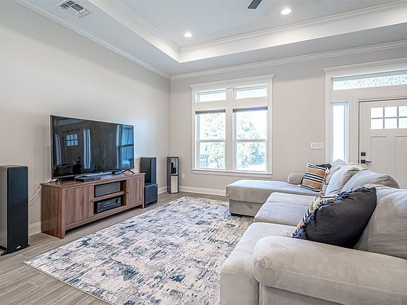 3rd image of 2219 Christine Dr