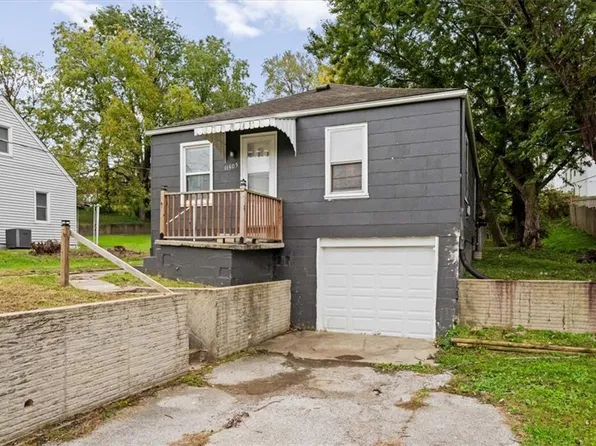 11503 Hackett St, Sugar Creek, MO 64054