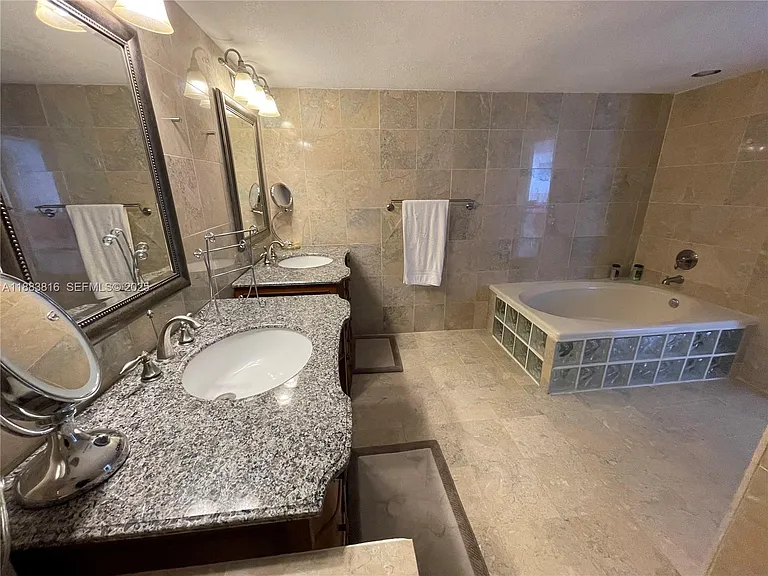 2751 S Ocean Dr #1204S — Photo 30