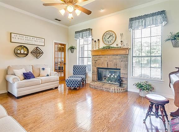 5th image of 7613 Woodland Dr