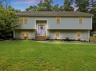 241 Bedford St, Abington, MA 02351