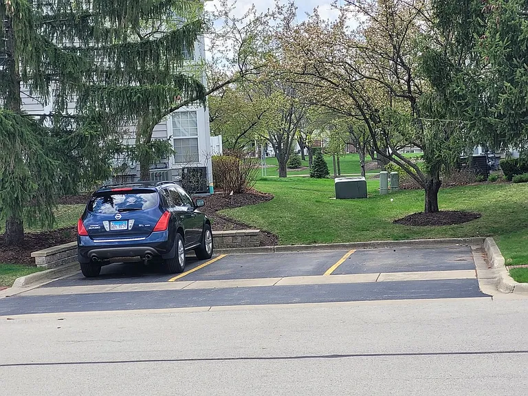 321 Sheffield Dr #321 — Photo 3