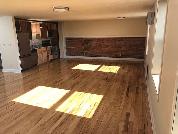 4th image of 124 Water St APT 5