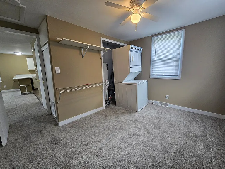 715 Hale St — Photo 10