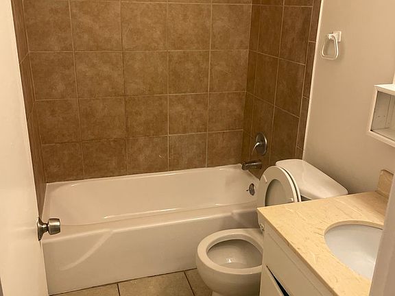5th image of 179 E Ralston Ave APT 4