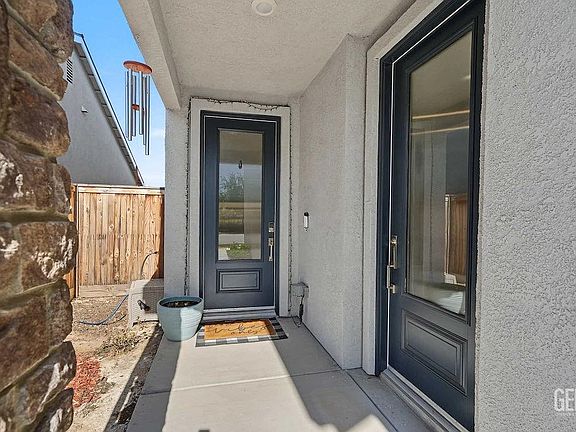 2nd image of 3305 Hickory Park Way