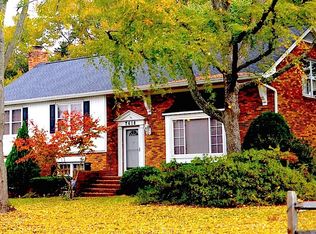 7618 Bedfordshire Dr, Charlotte, NC 28226