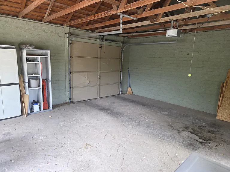 2501 E Drachman St — Photo 23