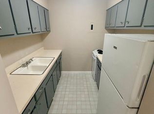 1568 Alexandria Dr #8B-Z3, Lexington, KY 40504