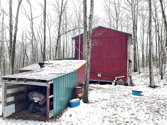 3rd image of 1013 Mount Tom Ln