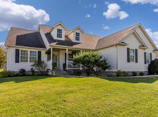 1823 Colonial Dr, Marion, IL 62959