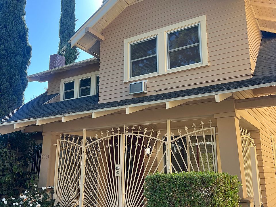 1st image of 7544 W Lexington Ave