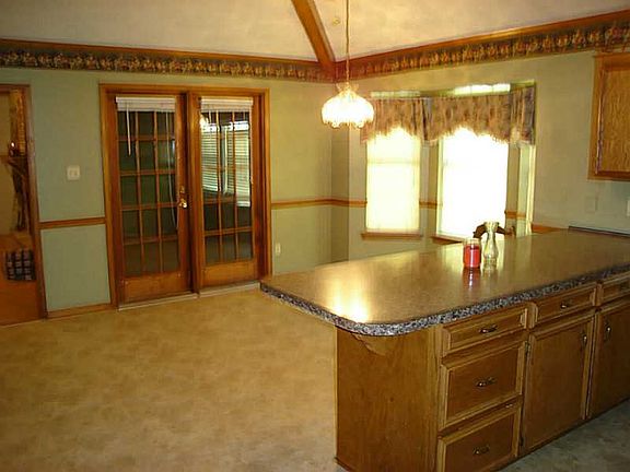 5th image of 9771 Amblewood Ln