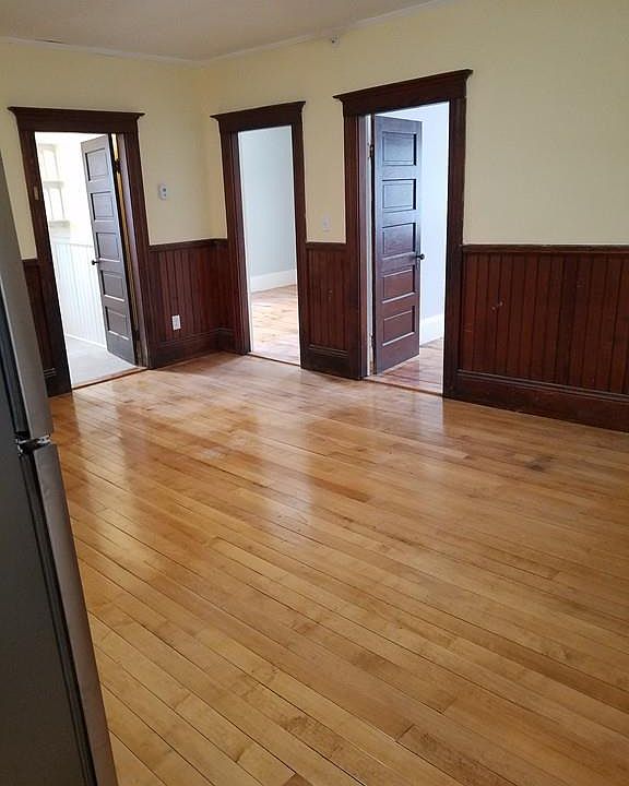 1st image of 216 Daniels St #2