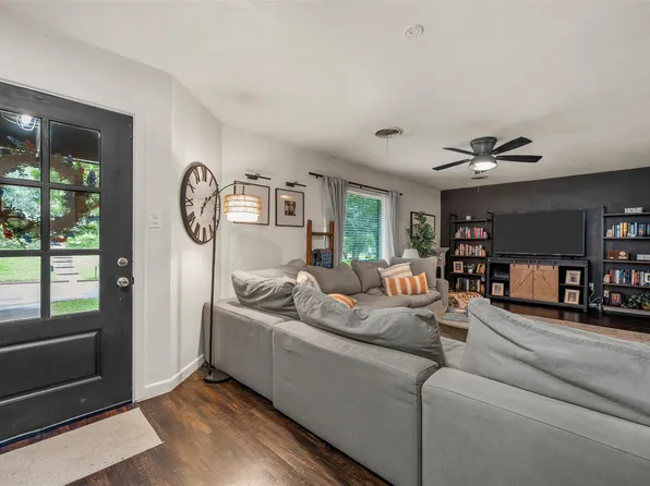 617 Cardinal Dr, Woodway, TX 76712