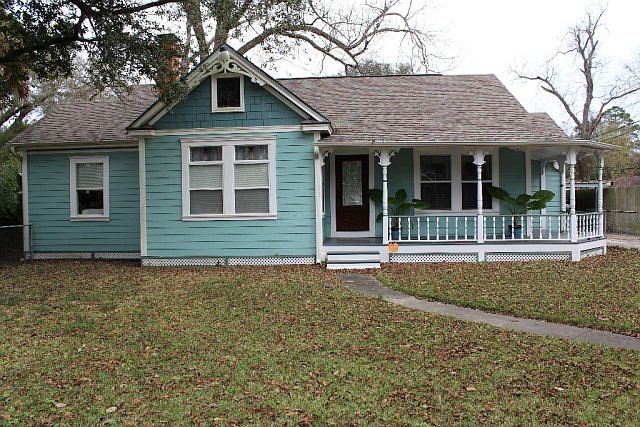 1st image of 2838 Las Palmas Dr