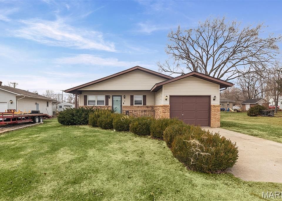 1st image of 9 N Main St