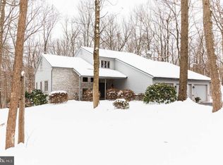 187 Lakewood Dr, Pequea, PA 17565