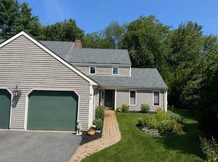 48 Foreside Common Road #48, Falmouth, ME 04105