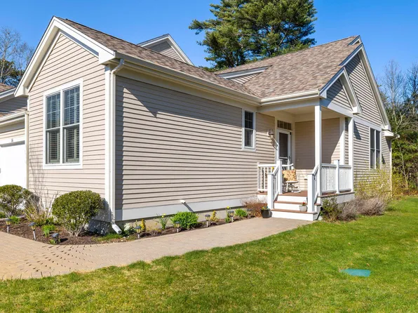 16 Grey Hawk Drive UNIT 16, Mashpee, MA 02649