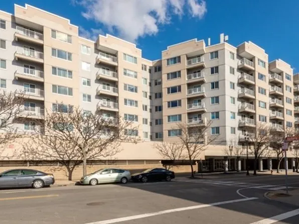 30 Chelsea St APT 407, Everett, MA 02149