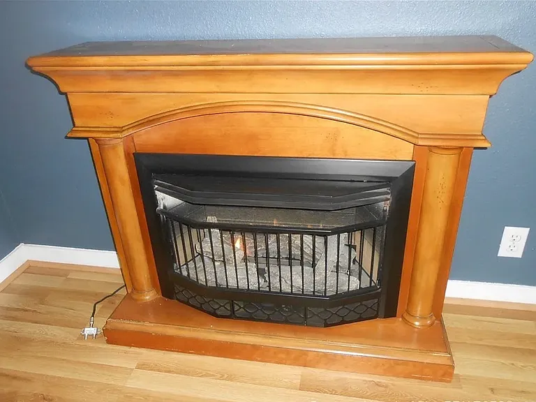 1402 Vance Dr — Photo 13