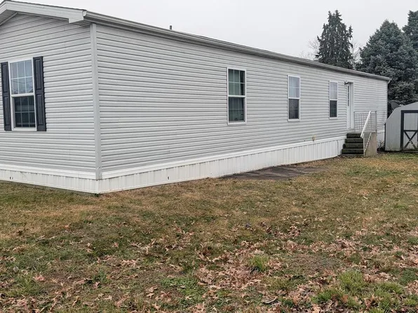 46 Mollie Dr, Ephrata, PA 17522