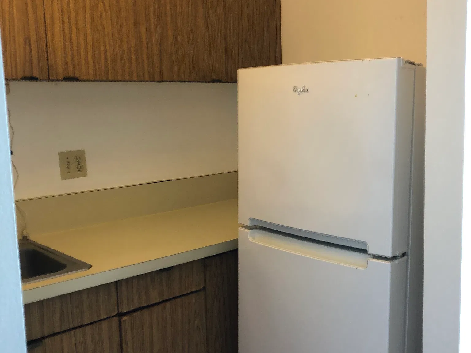 Studio, 403 sqft, $1,550 — Photo 2