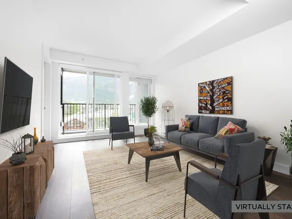 1365 Pemberton Ave #214, Squamish, BC V8B 1B7