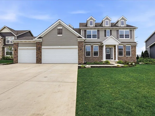 8123 W 102nd Ave, Saint John, IN 46373