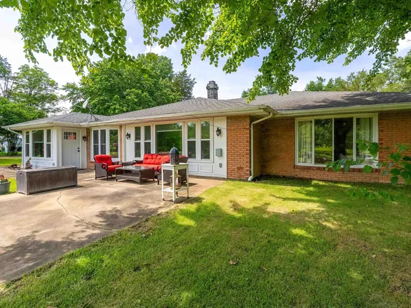 1278 Nicklaus Ln, Marion, IL 62959