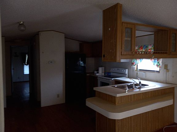 4th image of 7403 46th Ave N #30