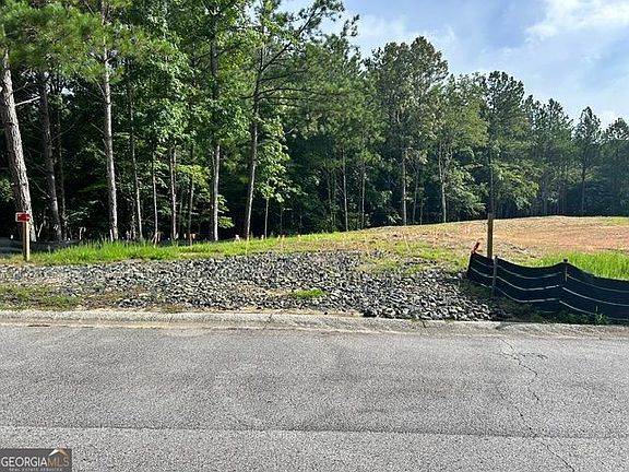 3rd image of 389 Timothy Dr