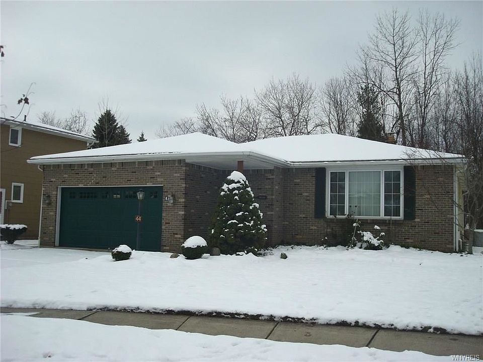 1st image of 44 Cromwell Dr