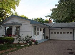 13902 Sunset Trl, Minneapolis, MN 55441