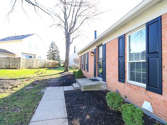 3rd image of 10815 Fallsington Ct