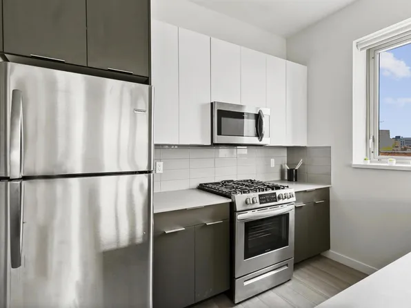 75 Jordan Avenue image 2 of 11