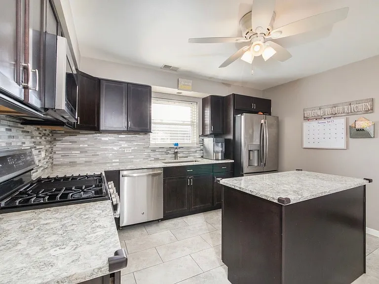 8735 N Wisner St #2 — Photo 8