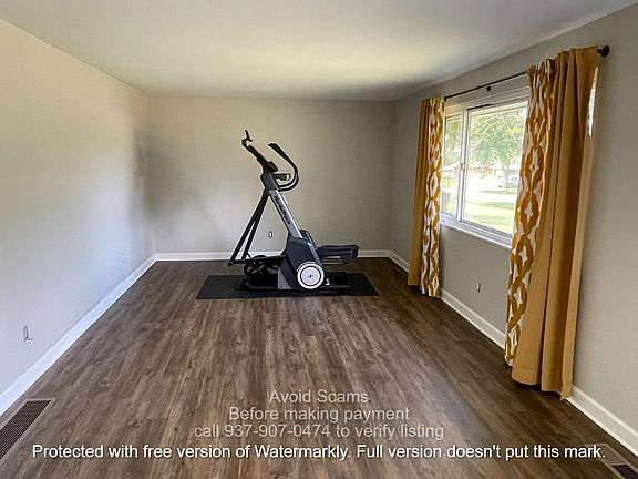 5th image of 75 Barrymore Ln