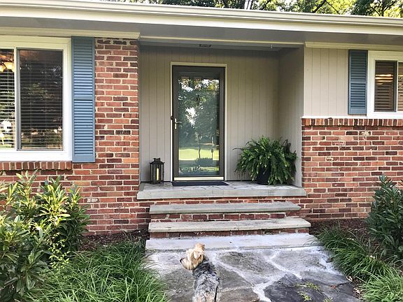 Flagstone sidewalk to front door.
