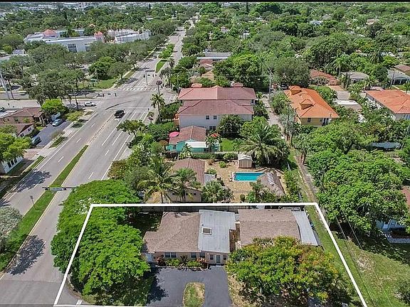 2nd image of 1627 SW 4th Ave