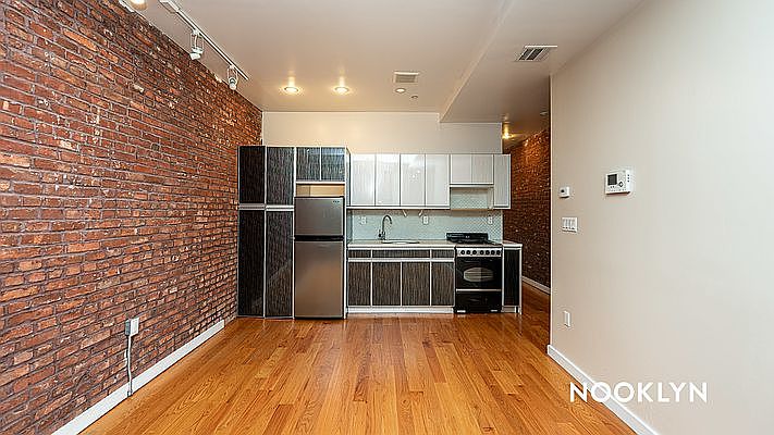 1st image of 662 Park Pl #3C