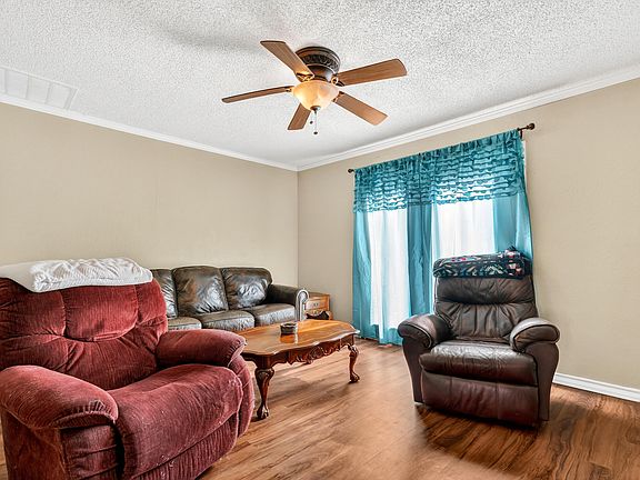 5th image of 3401 Juneau Ave