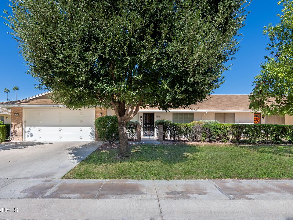 1st image of 9614 W GREENHURST Drive